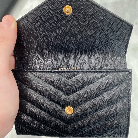 💥SOLD SAINT LAURENT MONOGRAM SMALL ENVELOPEWALLET - Picture 5 of 9
